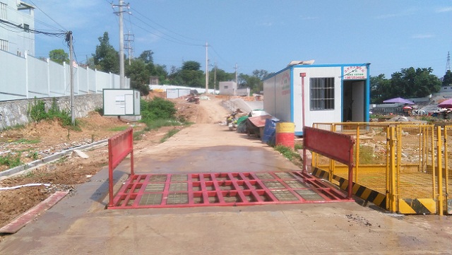 襄阳谷城工地感应洗车机 工地专用洗轮机 建筑工地自动洗车机图2