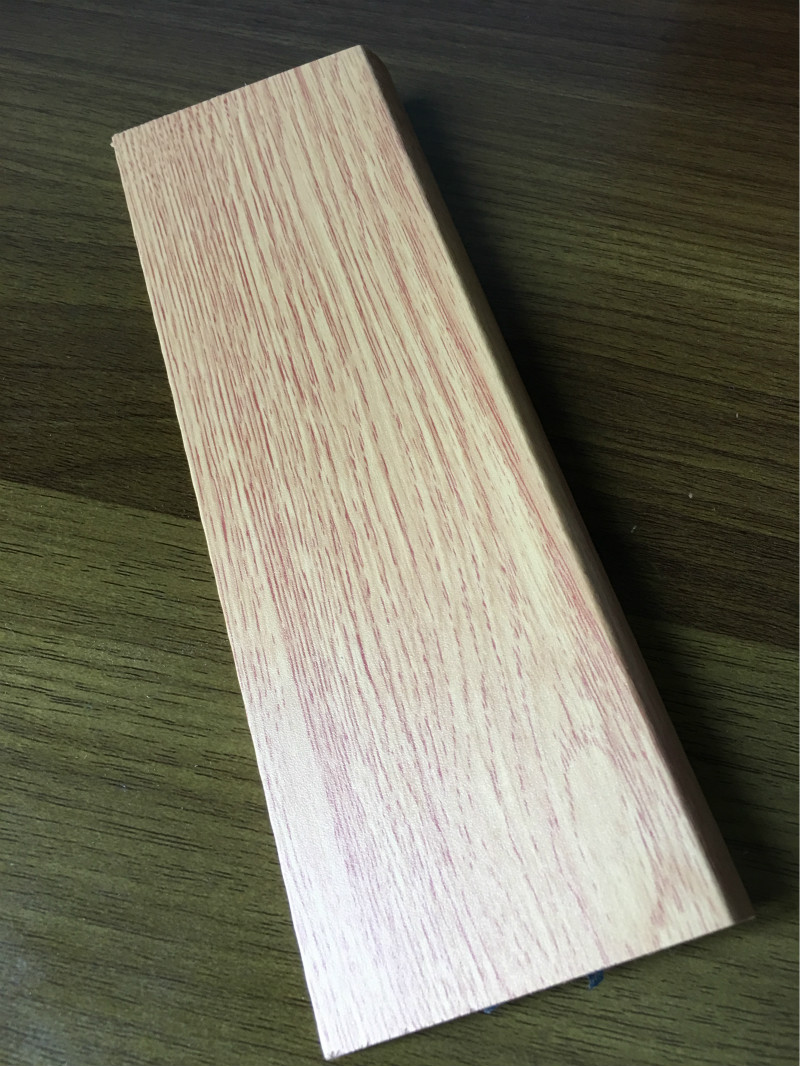 佛山密度板复合踢脚线仿实木脚线黑白色墙角线木纹灰中纤板地脚线图2